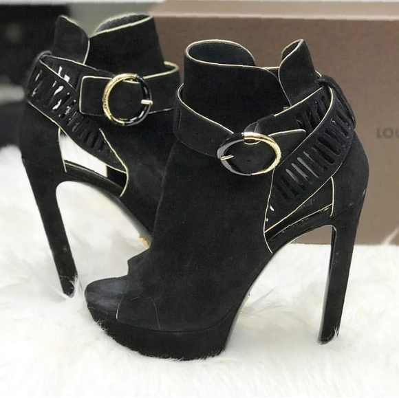 “SOLD” LOUIS VUITTON SUEDE BOOTIES - Picture 1 of 7